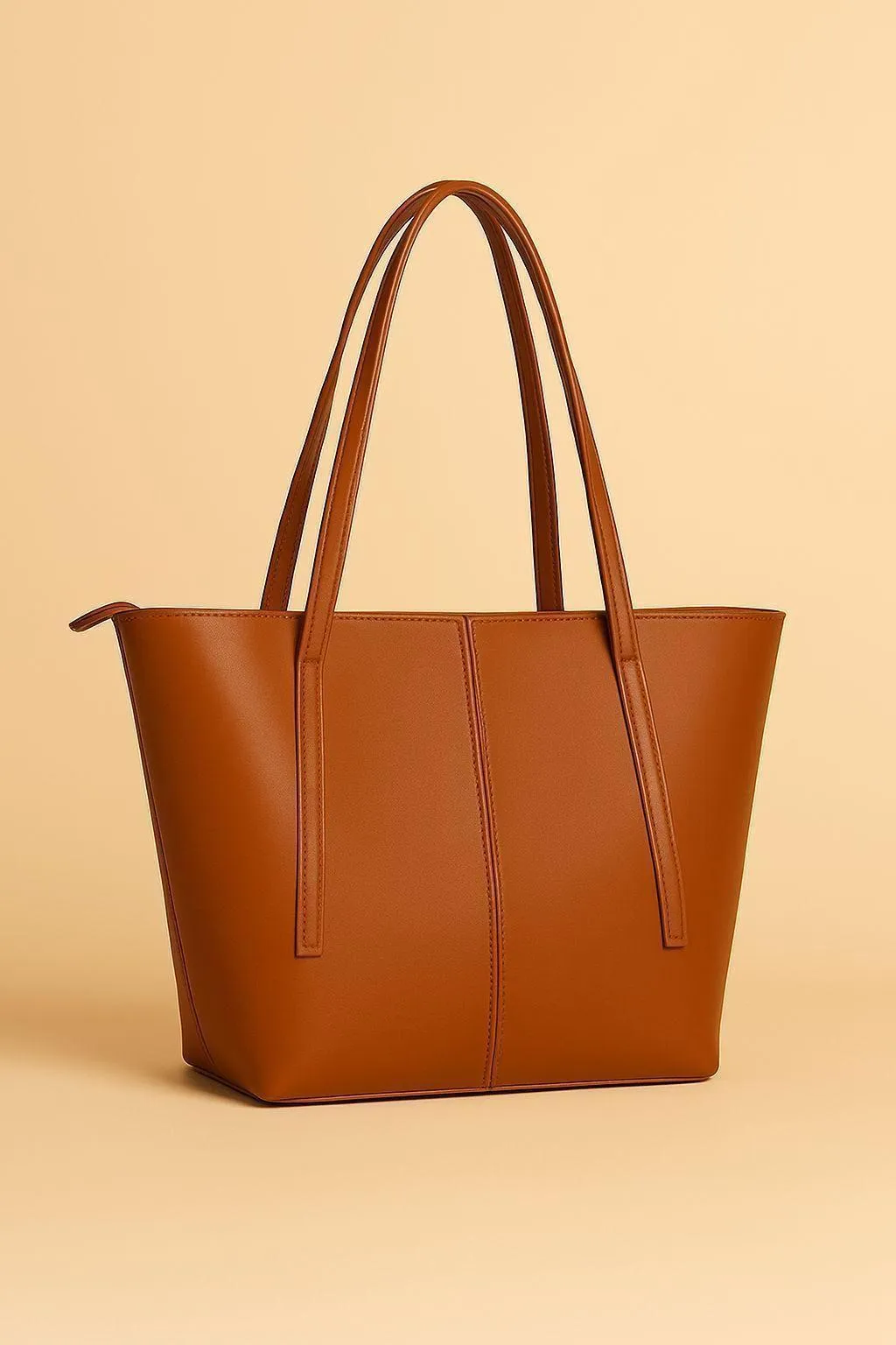 Shop Women’s PU Leather Plain Tote Bag at Bago (bago.valueshop.me, Lahore Pakistan). Elegant, durable & stylish tote bag perfect for daily and office use.
