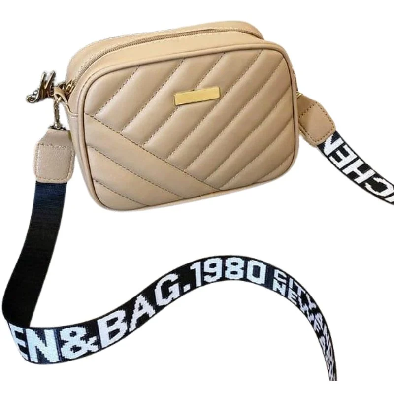 stylish handbags for girls & women in Pakistan. Buy premium shoulder & crossbody bags at Bago Store Lahore. Best quality, best prices & fast delivery.